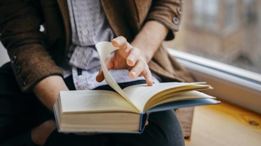 Aldatıldığını okuduğu kitaptan &ouml;ğrendi!