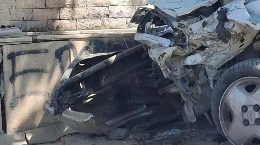 94 yaşındaki s&uuml;r&uuml;c&uuml; direksiyon hakimiyetini kaybetti: 1 yaralı