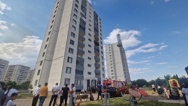 Diyarbakır da apartman yangını: 1 kişi dumandan etkilendi 3