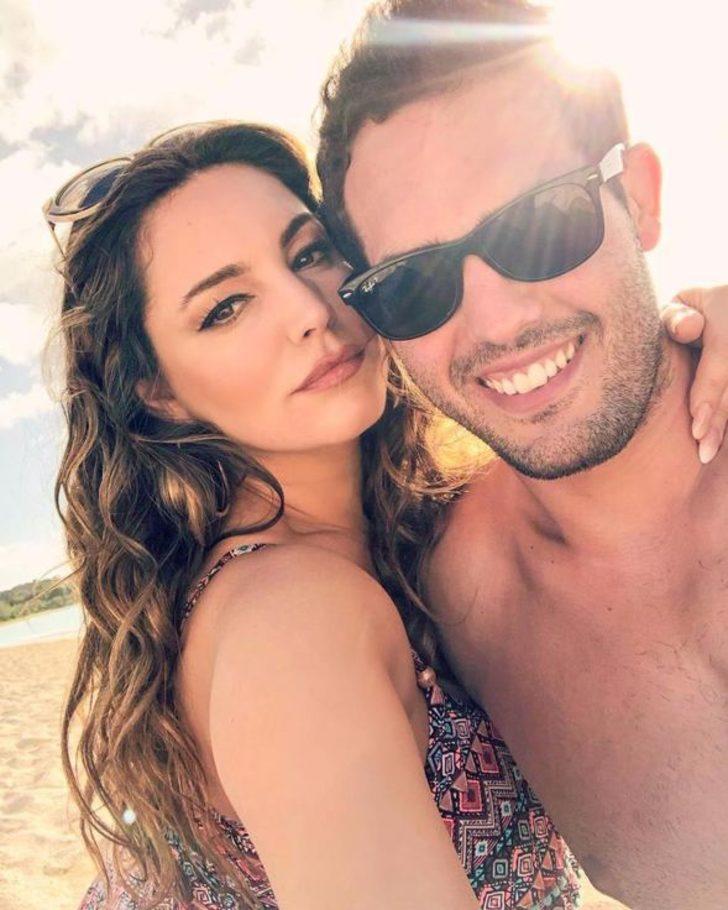 Kelly Brook'un striptiz kulübündeki eğlencesi olaylı bitti G1