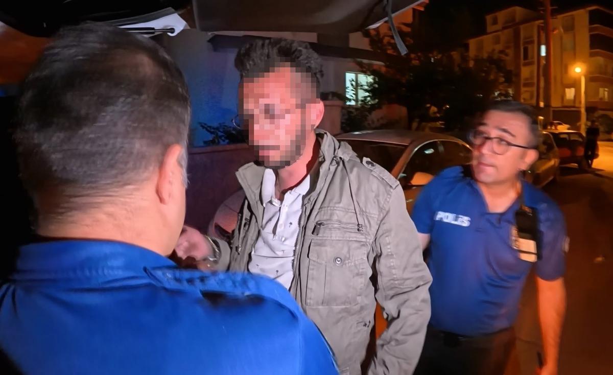 Aksaray da hareketli saatler! Lastiklerini kesip tam mazot döküp yakacaktı ki... 1