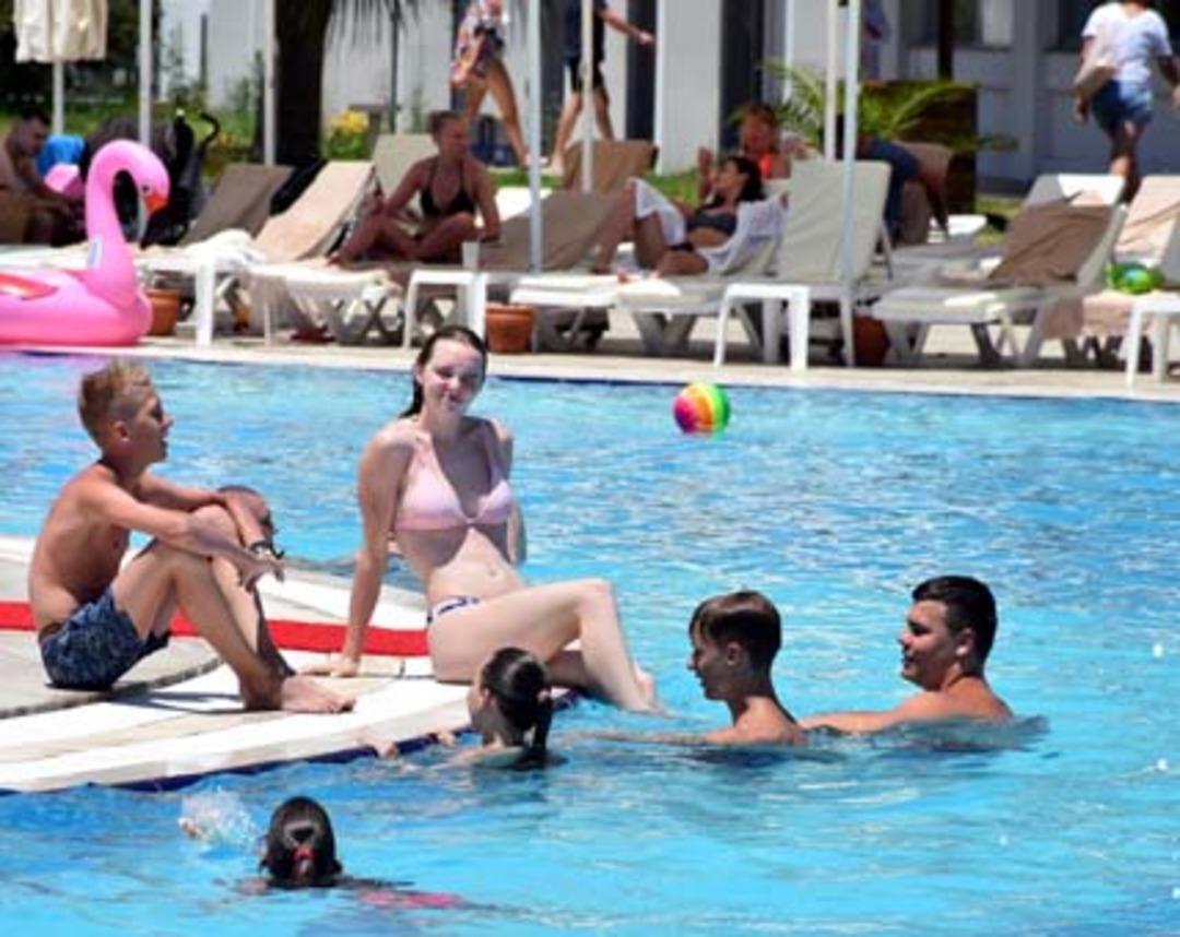 Buraya gelen uyumuyor 