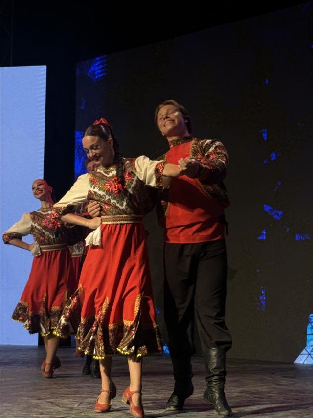 Bursa da "Uluslararası Altın Karagöz Halk Dansları Yarışması" başladı 7