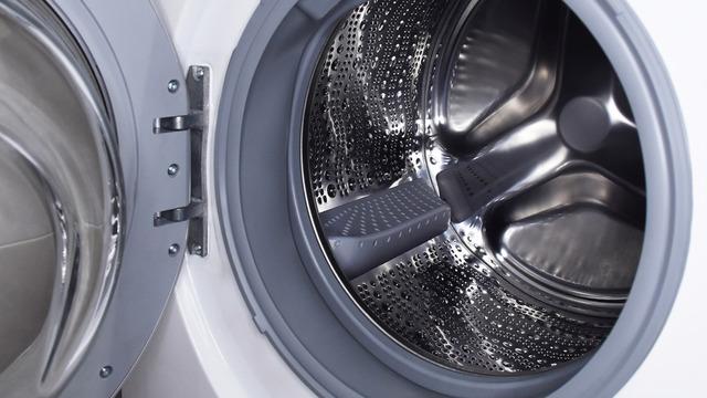 Çamaşır makinesinden gelen kötü kokuyu saniyeler için yok eden yöntem