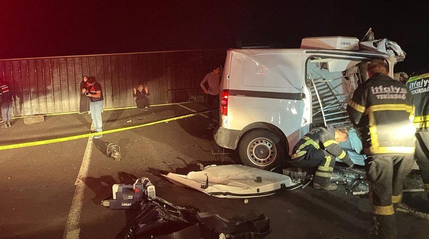 Tekirdağ'da zincirleme trafik kazasında 3 kişi &ouml;ld&uuml;