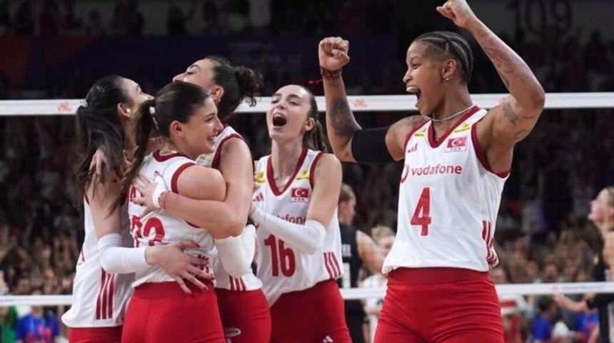 Sultanlar'dan m&uuml;thiş başlangı&ccedil;! Polonya'yı 3-1 ile ge&ccedil;tiler
