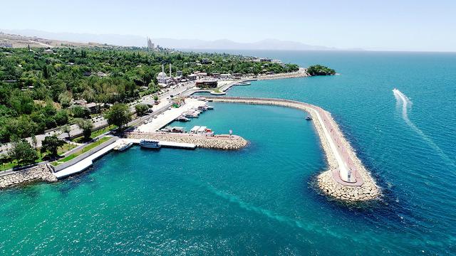Tam 9 gün sürecek! Bakan Ersoy duyurdu: Kültür şölenin yeni adresi Van...