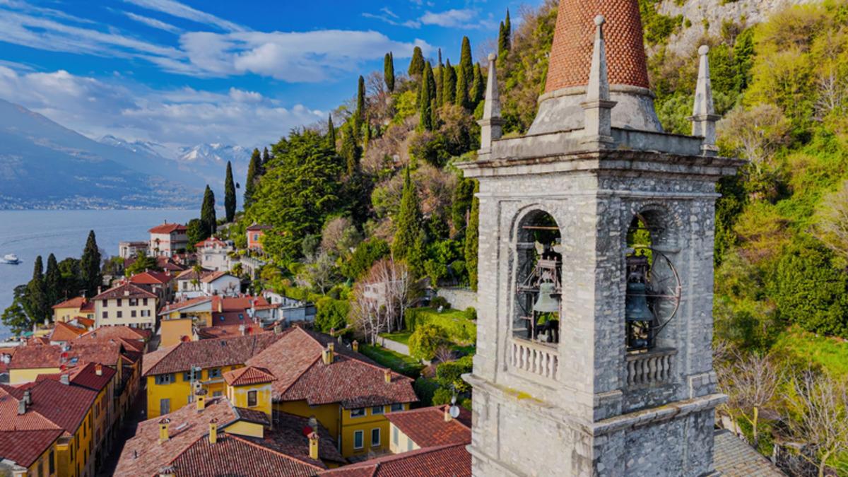 Üstü çıplak dolaşanlara para cezası geliyor! Turistik kasabada yeni dönem 3