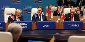 Ankara'daki tarihi NATO Zirvesi'nde ikinci g&uuml;n! Liderler Beştepe'de