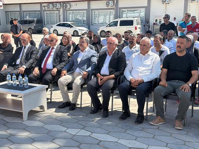 Adıyaman'da s&uuml;t sağım makineleri &uuml;reticilere dağıtıldı