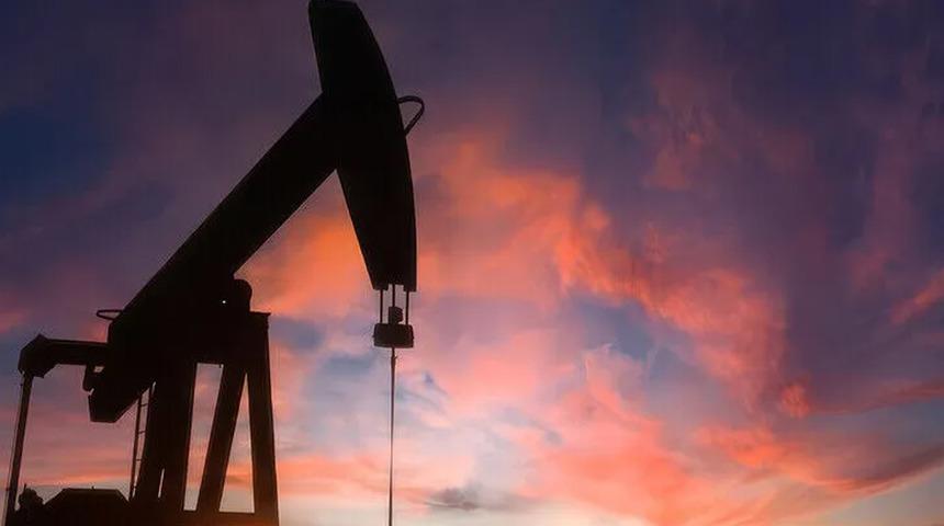 Trump'ın İran'la m&uuml;zakerelerin bittiğini a&ccedil;ıklamasıyla Brent petrol&uuml;n fiyatı y&uuml;zde 6'dan fazla y&uuml;kseldi