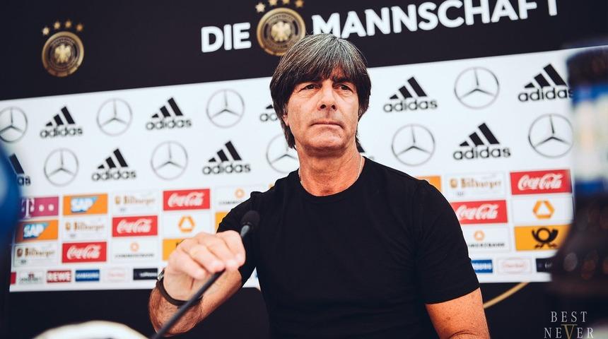 Löw, Sane'yi Dünya Kupası kadrosuna almadı