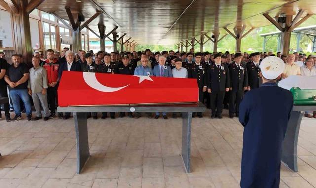 Kıbrıs Gazisi askeri t&ouml;renle son yolculuğuna uğurlandı 2