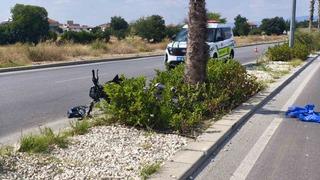 Ağaca çarpan motosikletin sürücüsü yaşam mücadelesini kaybetti