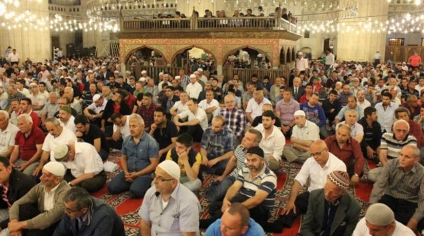 Manisa bayram namazı saat kaçta? Ramazan bayramı ne zaman? 