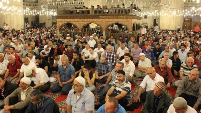 Manisa bayram namazı saat kaçta? Ramazan bayramı ne zaman? 