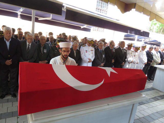 Emekli Koramiral Alev Gümüşoğlu son yolculuğuna uğurlandı