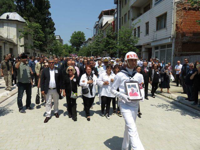 Emekli Koramiral Alev Gümüşoğlu son yolculuğuna uğurlandı