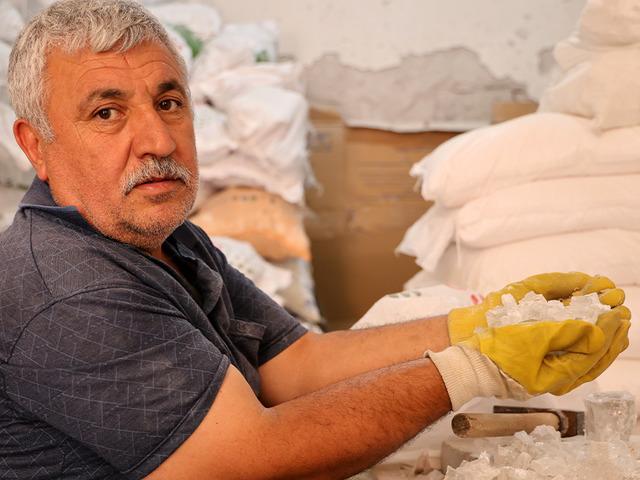 Kırşehir'de turşuluk sezonu kaya tuzu satışlarını hareketlendirdi