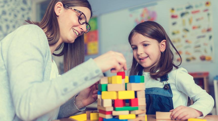Eğitici oyuncakların &ccedil;ocuk gelişiminde &ouml;nemi