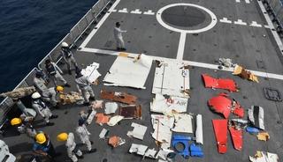 Kara&ccedil;i a&ccedil;ıklarında kaybolan kargo u&ccedil;ağının enkazına ulaşıldı