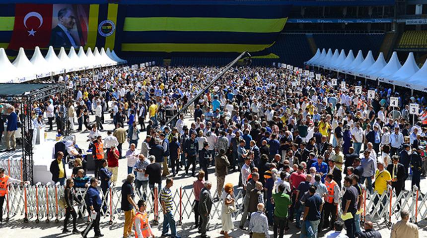 Fenerbah&ccedil;e Y&uuml;ksek Divan Kurulu &Uuml;yesi Osman Ekşi hayatını kaybetti