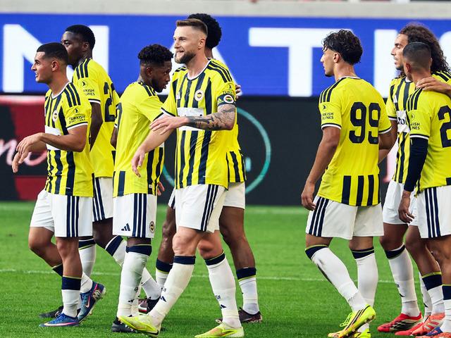 Fenerbah&ccedil;e sezonun ilk ma&ccedil;ında gol oldu yağdı!