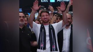 Son dakika: Beşiktaş'ın prensip anlaşmasına vardığı milli futbolcu Salih &Ouml;zcan, İstanbul'a geldi