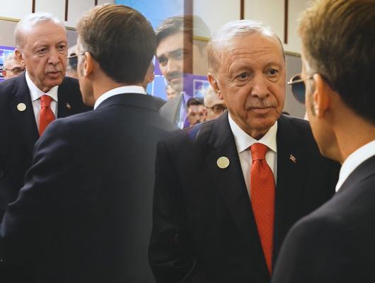 Macron, Ankara'dan ayrılır ayrılmaz paylaştı! Erdoğan&rsquo;ın mesajını iletti