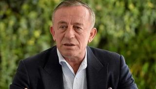 6. &ccedil;ocuğu i&ccedil;in kesenin ağzını a&ccedil;tı! Tam 1 milyon lira &ouml;dedi 
