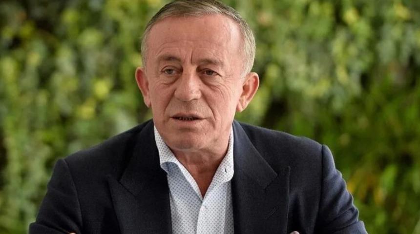 Ali Ağaoğlu'ndan 6. &ccedil;ocuğu i&ccedil;in kutlama yemeği! Tam 1 milyon lira &ouml;dedi