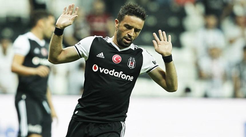 Gökhan Gönül'e Fulham talip oldu!