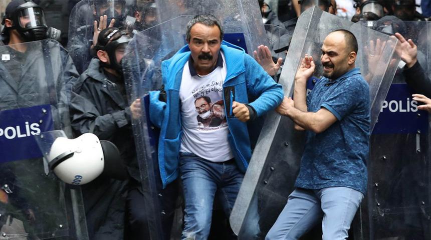 Yılmaz &Ouml;zdil'den HDP'li Veli Sa&ccedil;ılık'a destek!