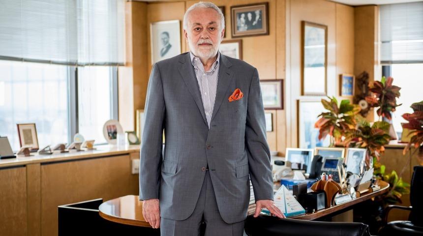 &Ouml;mer &Uuml;r&uuml;nd&uuml;l TRT'nin D&uuml;nya Kupası yorumcu kadrosunda yer almadı!