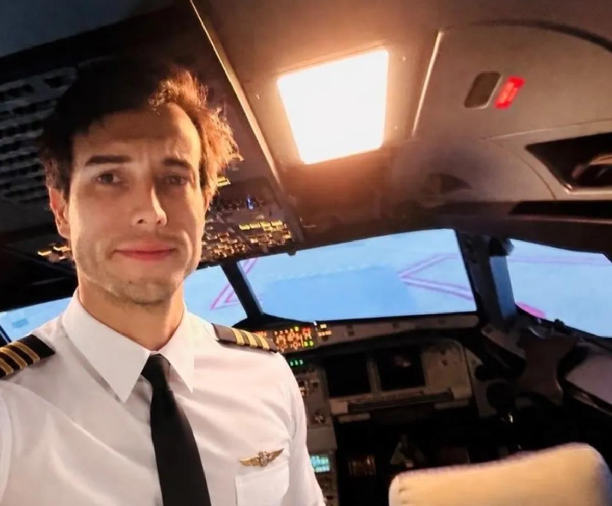 Pilot, uçuş eğitimi verirken intihar etti! Öğrenci uçağı tek başına indirdi 2