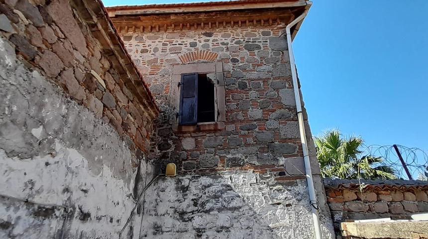 Yer İzmir: 220 yıllık ibadethane satışa &ccedil;ıkarıldı!