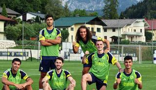 Fenerbah&ccedil;e, g&uuml;n&uuml; iki antrenmanla tamamladı
