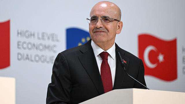 Hazine ve Maliye Bakanı Mehmet Şimşek'ten TL açıklaması