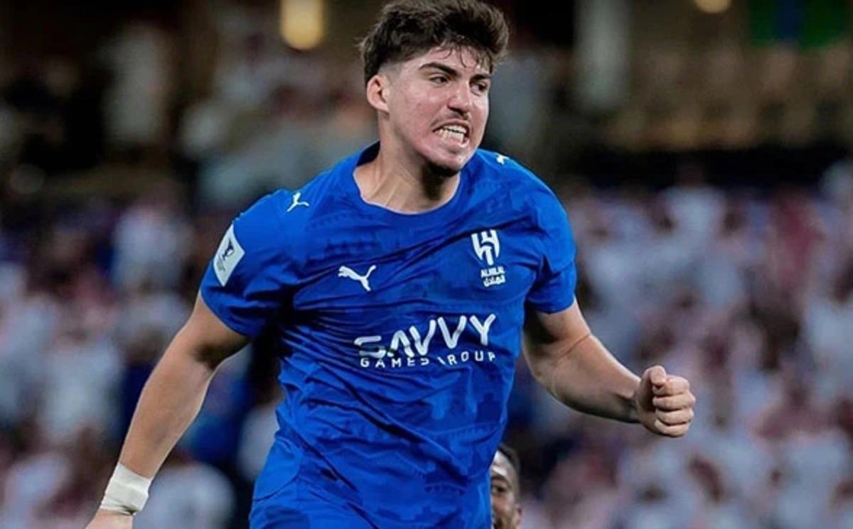 Galatasaray a eski Fenerbahçeli geliyor! Yusuf Akçiçek bombası 1