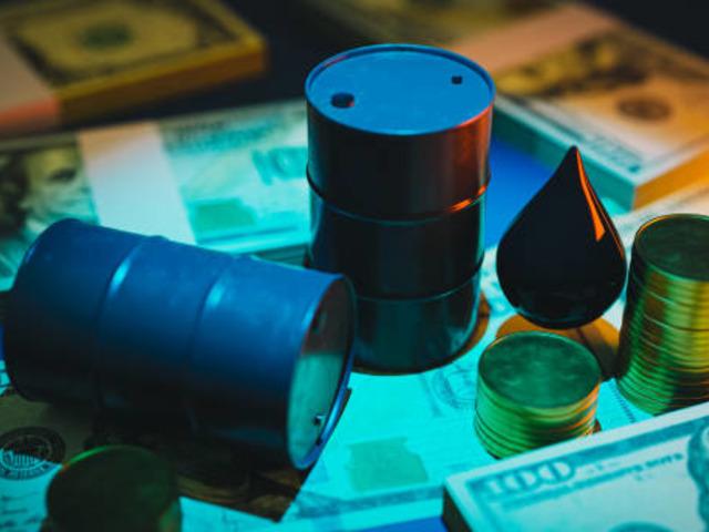 Brent petrol&uuml;n varili 76,68 dolardan işlem g&ouml;r&uuml;yor