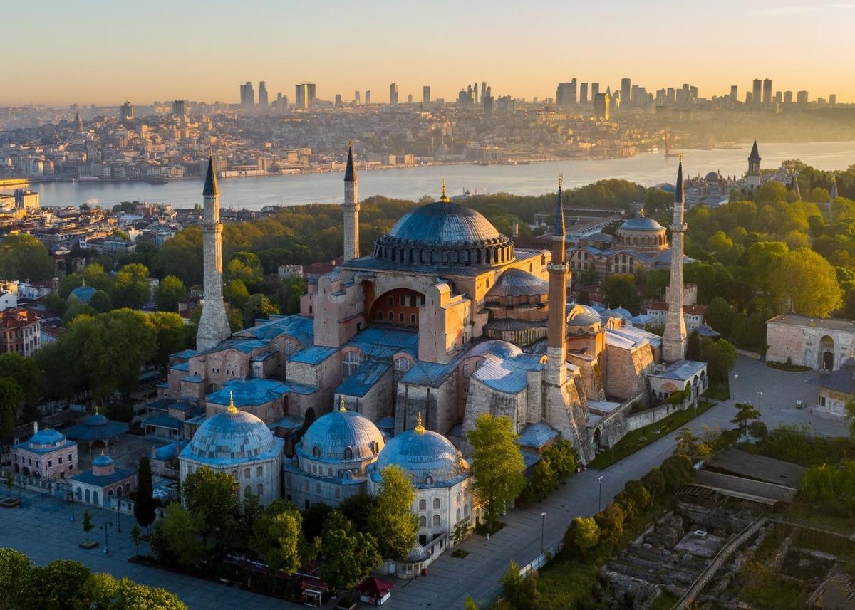 Ayasofya nın yeniden ibadete a&ccedil;ılışının 6. yılına &ouml;zel paylaşım! 1