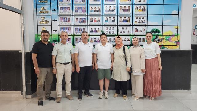 LGS de ağabeyinin izinden giderek 500 tam puan aldı 1