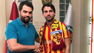 Kayserispor Sakıb Aytaç'la 2 yıllık sözleşme imzaladı!