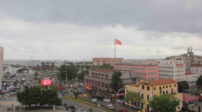 Samsun&rsquo;u serinleten yağmur