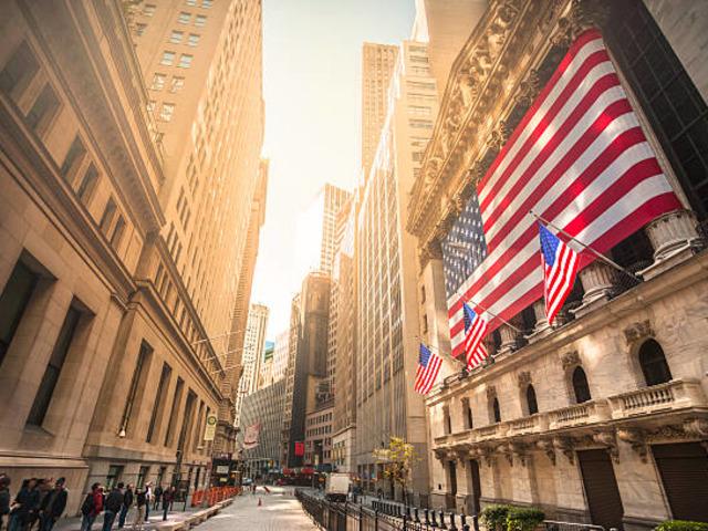 New York borsası karışık seyirle a&ccedil;ıldı (10 Temmuz 2026)