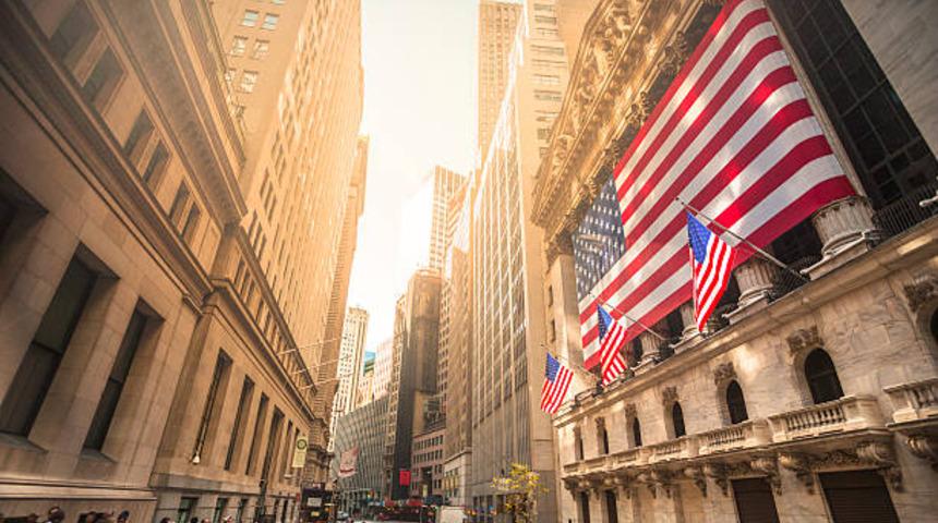 New York borsası karışık seyirle a&ccedil;ıldı (10 Temmuz 2026)