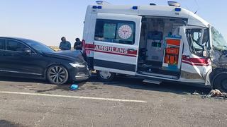 Mardin'de ambulans, tır ve otomobil çarpıştı: 3 yaralı