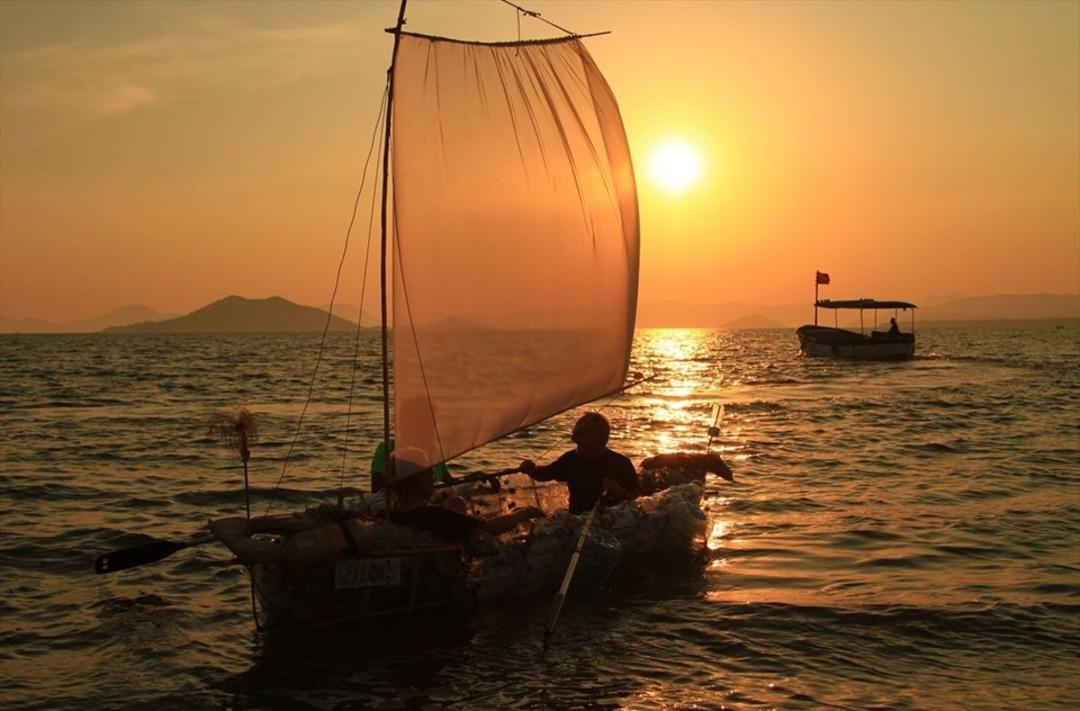 Atık pet şişelerden inanılmazı başardı