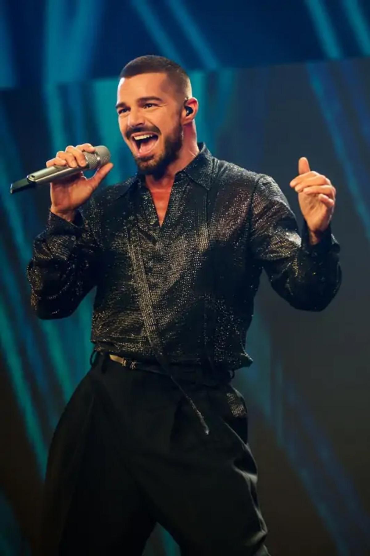 Ricky Martin 15 yıl sonra konser i&ccedil;in İstanbul da! Bir geldi, olaylı geldi: O anlar kameraya yansıdı 1
