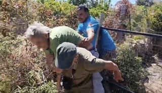 Kendini yakmak isteyen yaşlı kadın makilik alanı ateşe verdi
